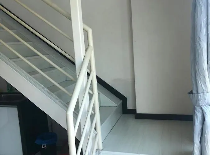 The Ceo Suites